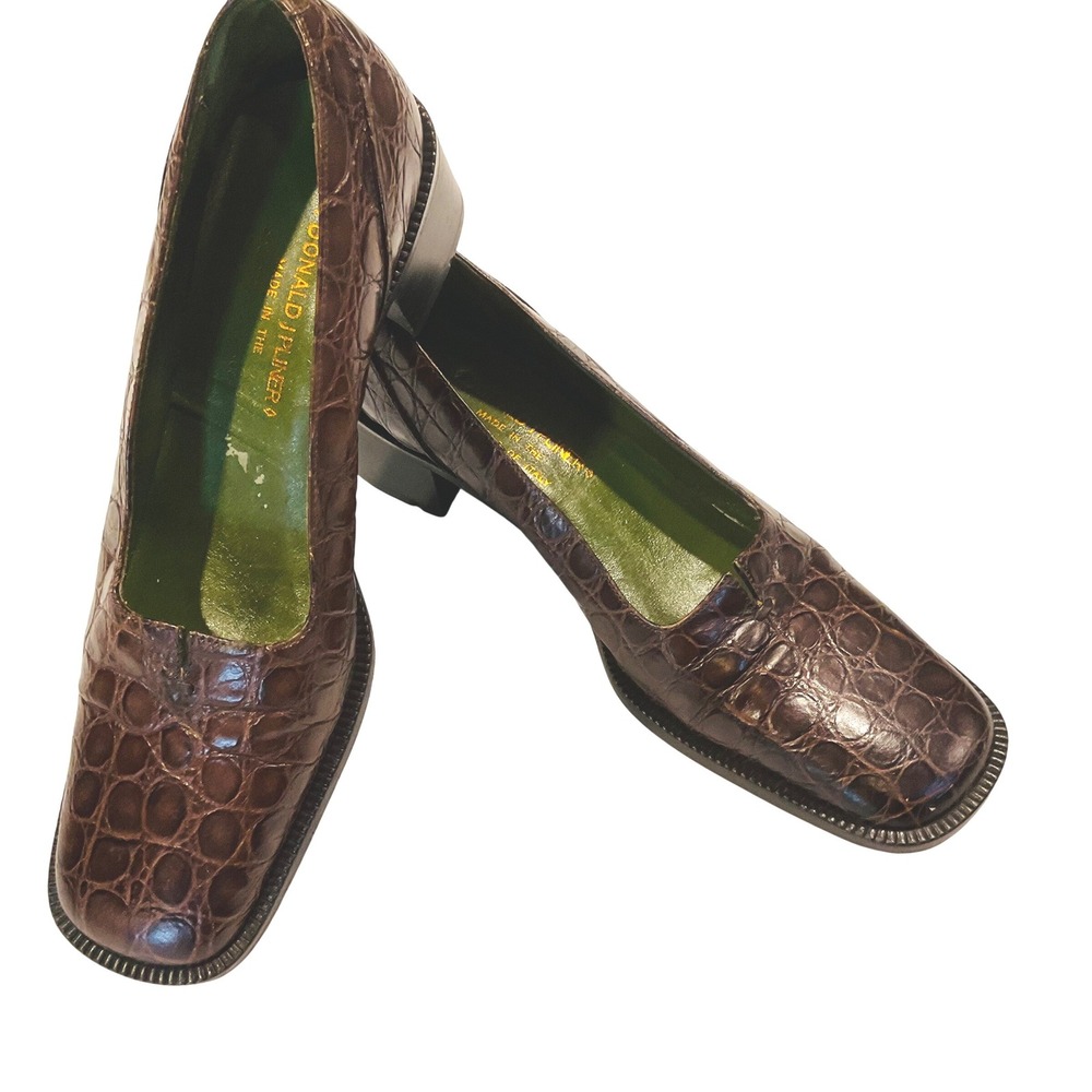 DONALD J PLINER women's crocodile embossed loafers Italian leather LINC 7 Narrow